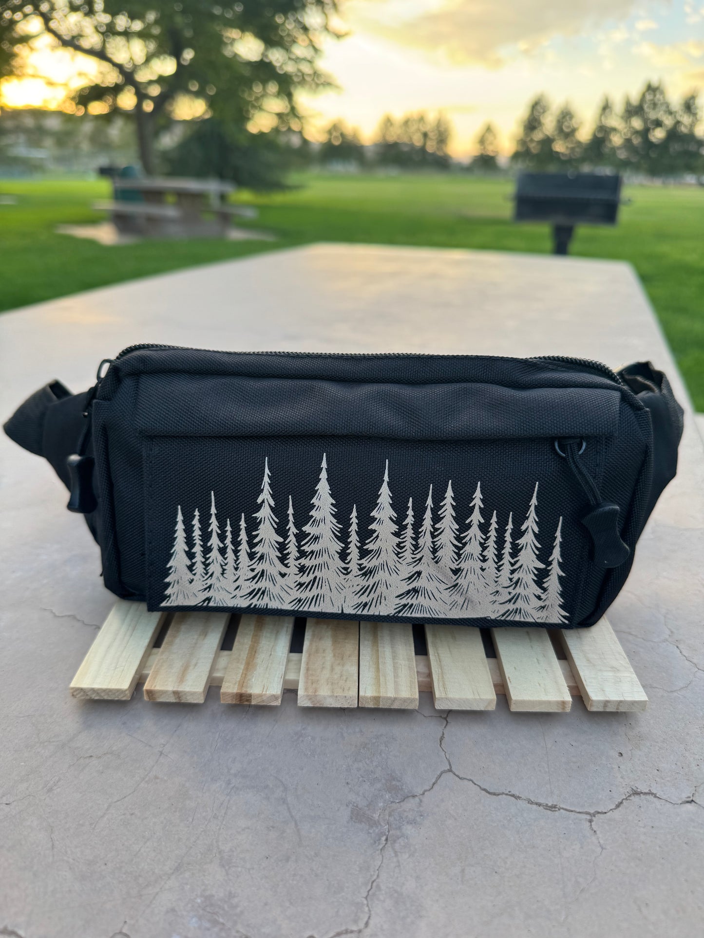 Black Outdoor Fanny Pack – Forest Vibes