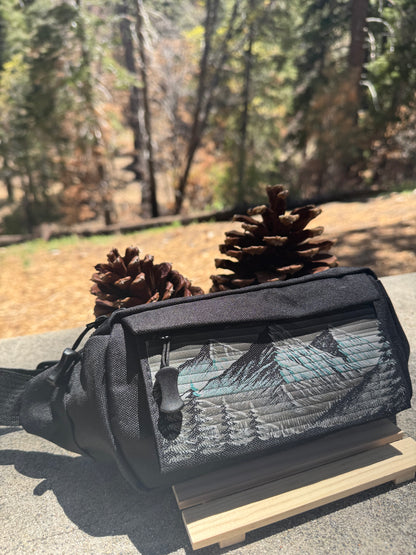 Sports Fanny Pack – Black | Forest Mountain