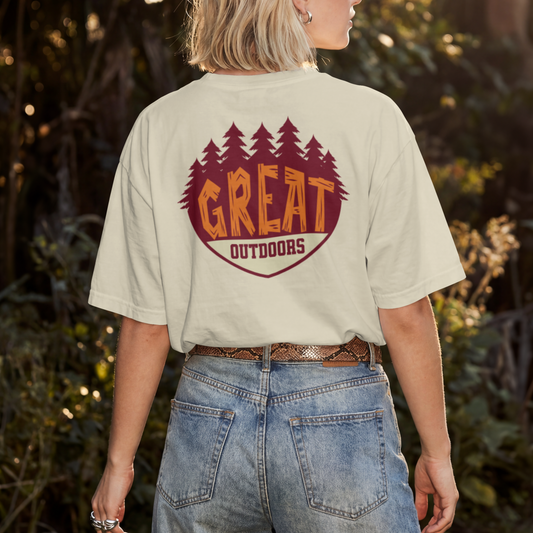 Great Outdoors Vintage Adventure Patch PNG Design